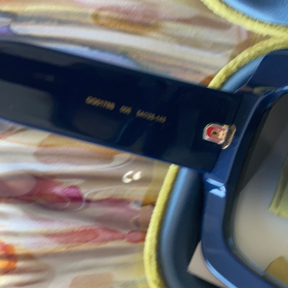 ❌sold 🕶 ☀️GUCCI sunglasses 😎 - Picture 5 of 10